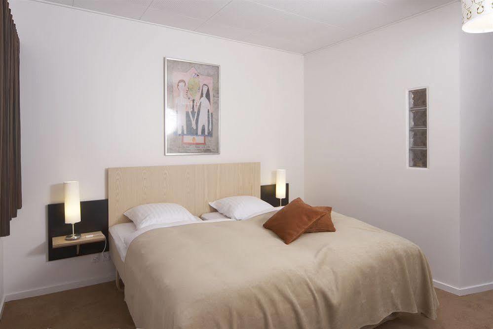 Hotel Jernbanegade Kibaek ภายนอก รูปภาพ